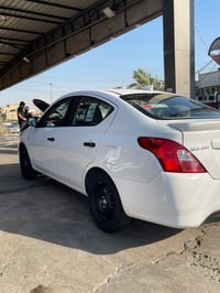 (السعر ١٢٢) سني هندي ٢٤ ماشية ٣٠ الف كيلو متر  بيها رصعة بالبنيد و بال...