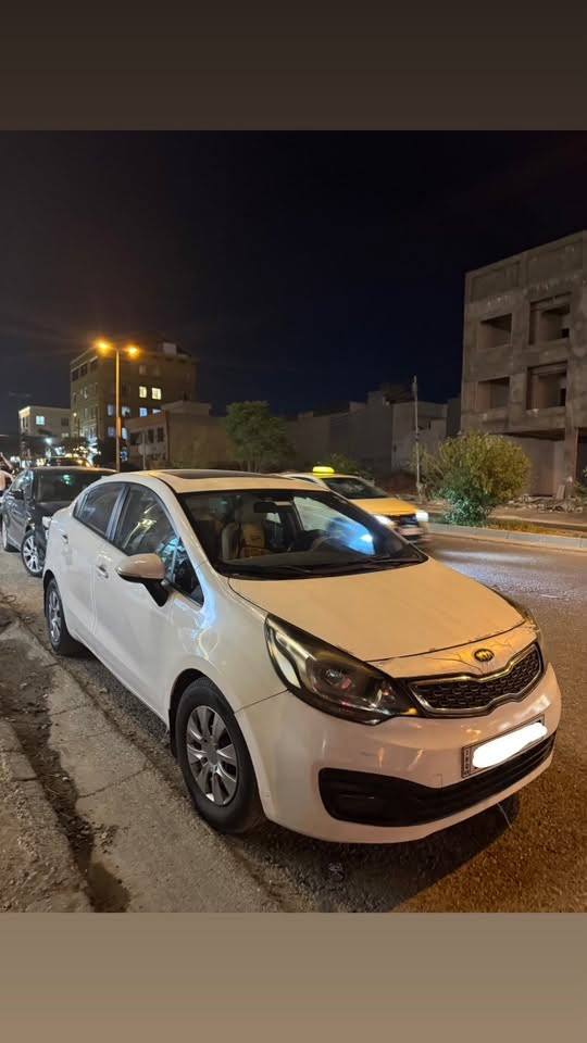 سڵاو هاوڕێیان

کیا ڕیۆ مۆدیل ٢٠١٤ سلاید فوول مواسەفات شاشەی بۆ دانراوە تەنها ١ پارچەی هەیە و کەمێک تەزرەی هەیە، ڕەسمی فەحسم داناوە، داوای ٧٢ وەرەقەی لێ ئەکەم و معامەلە

تێبینی/ رەقەم هەولێرە

واتسئاپ/***********
