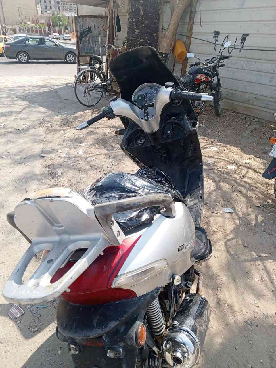بيع مستعـجل دراجه شغاله نكرة سلف متوازي على بيعته رايدها (((450))) مكاني الخالديه للتواصل خط  ***********
