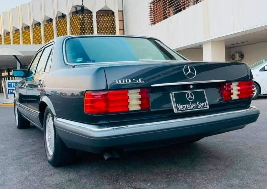انظف واجدد جامبو ببغداد
مارسدس SE300 موديل 1991 
سياره جديده جدا 
صبغ فقط جماليه 
اعلى مواصفات 
كشنات كهرباء برده كهرباء دبل هورن دبل مروحه 
مكان السيارة بغداد  
للاستفسار ***********
