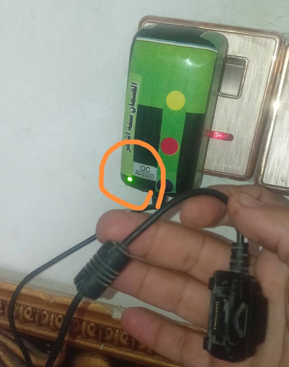 شاحنة سيبورا مشط لقديم شغالةو وعلى فحص شحن سريع  سعر نهائي 35الف بغداد الكرخ ((اكرر شاحنة فقط موجهاز) *********** تواصل واتساب
