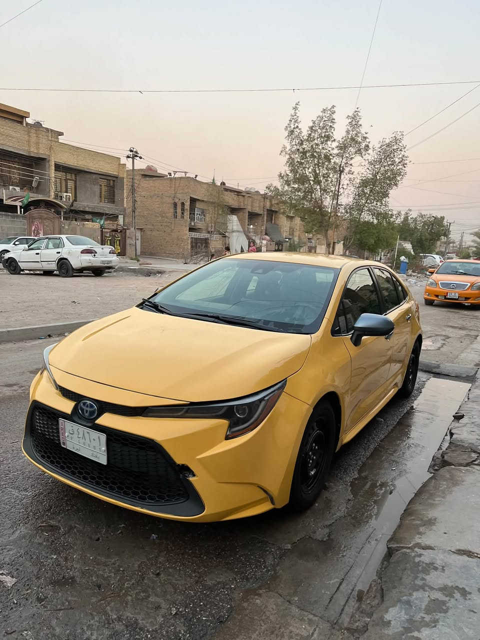 السلام عليكم
للبيع تويوتا كورلا هايبرد 2022 وارد امريكي
محرك 1800  
حادثهه موضح بلصور 
السعر 137 بيه مجالات بسيط حك الجيه  تجي تشوف وتقتنع ونتعامل وتدلل
مكاني بغداد حي اور 
***********
