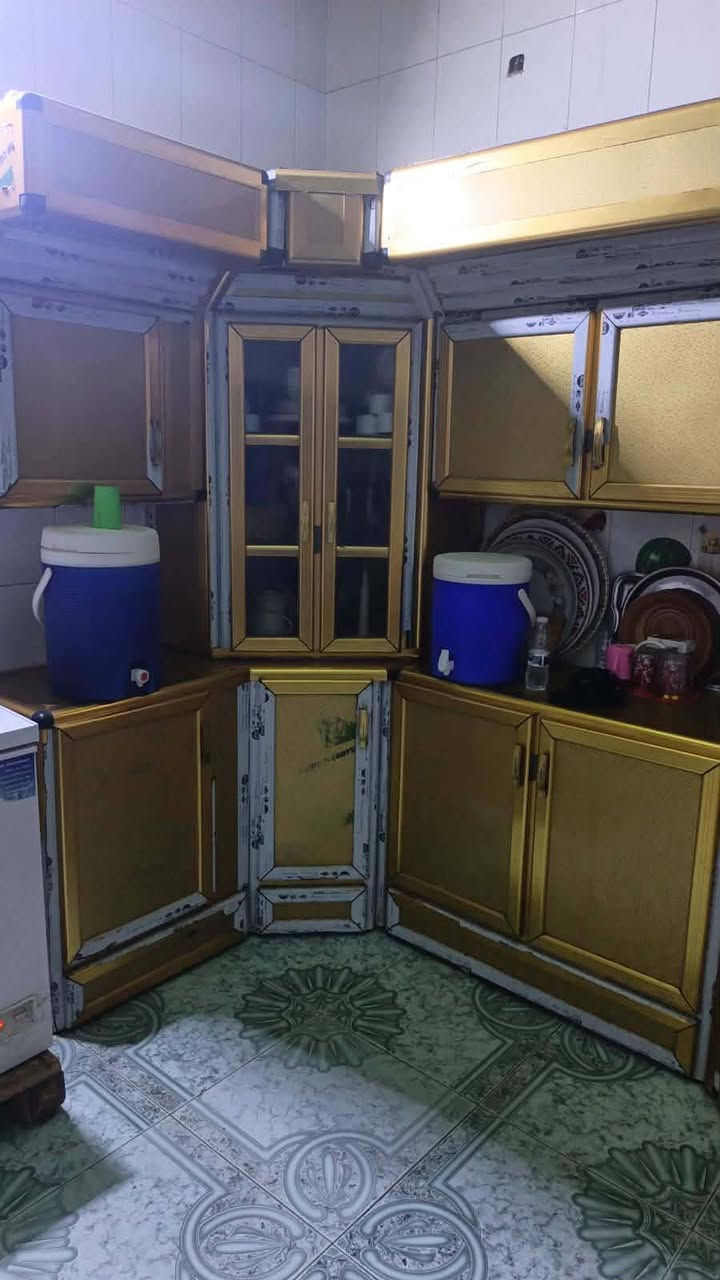 للبيع كاونترات المنيوم سعودي للاستفسار ***********
