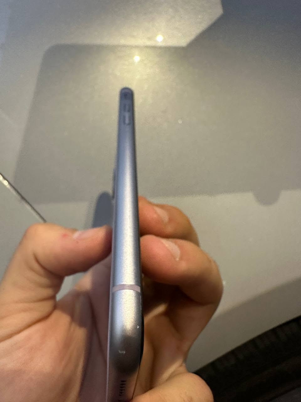 آيفون 11 (iPhone 11)
الذاكرة: 128 جيجابايت
نسبة البطارية: 78%
الحالة الفنية: الشاشة مبدلة (أصلية وكالة) وتظهر في سجل الإصلاح بالنظام
الحالة العامة: الجهاز نظيف جداً واستخدام بيت
السعر: 235 ألف دينار عراقي (ومجال بسيط للشراي )
المكان: كربلاء
رقم التواصل: ***********
