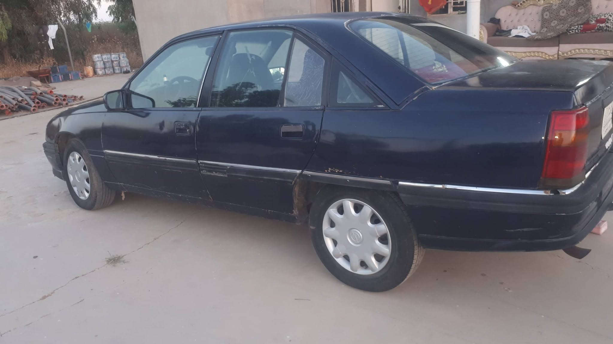 سلام عليكم البيع وبل وميه موديل 91 سنويه صاقطه بل 19 عليها قرامه 500 الف تحويل من لوكيل بشرط قيم بليرضا الله متوازي عله بيعتها *********** شراي يخابر
