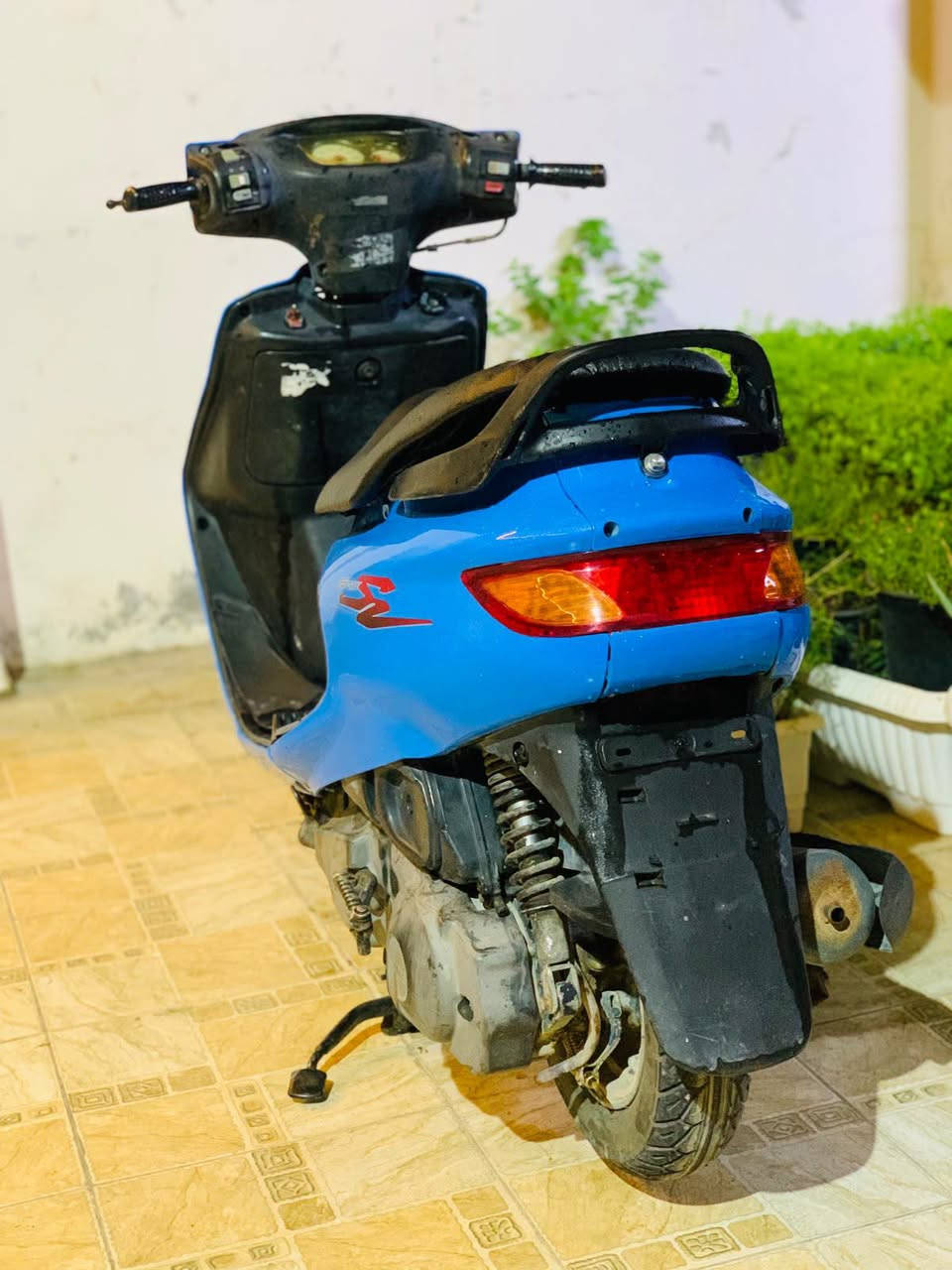 فراشة كرستال مكفولة مابيها اي نقص ب450 وبيها مجال لشراي حله مركز المدينة/***********

