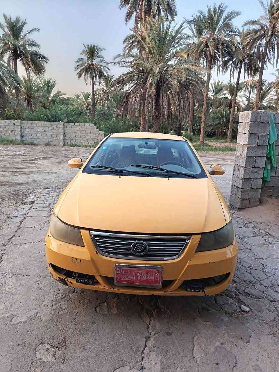 السلام عليكم ليفان ٢٠١٢ حجم ٦٢٠ للبيع سعر ١٥ ورقه معامله كامله بس راعيها ماندله ابيع هل موجود *********** مكلف بنشر
