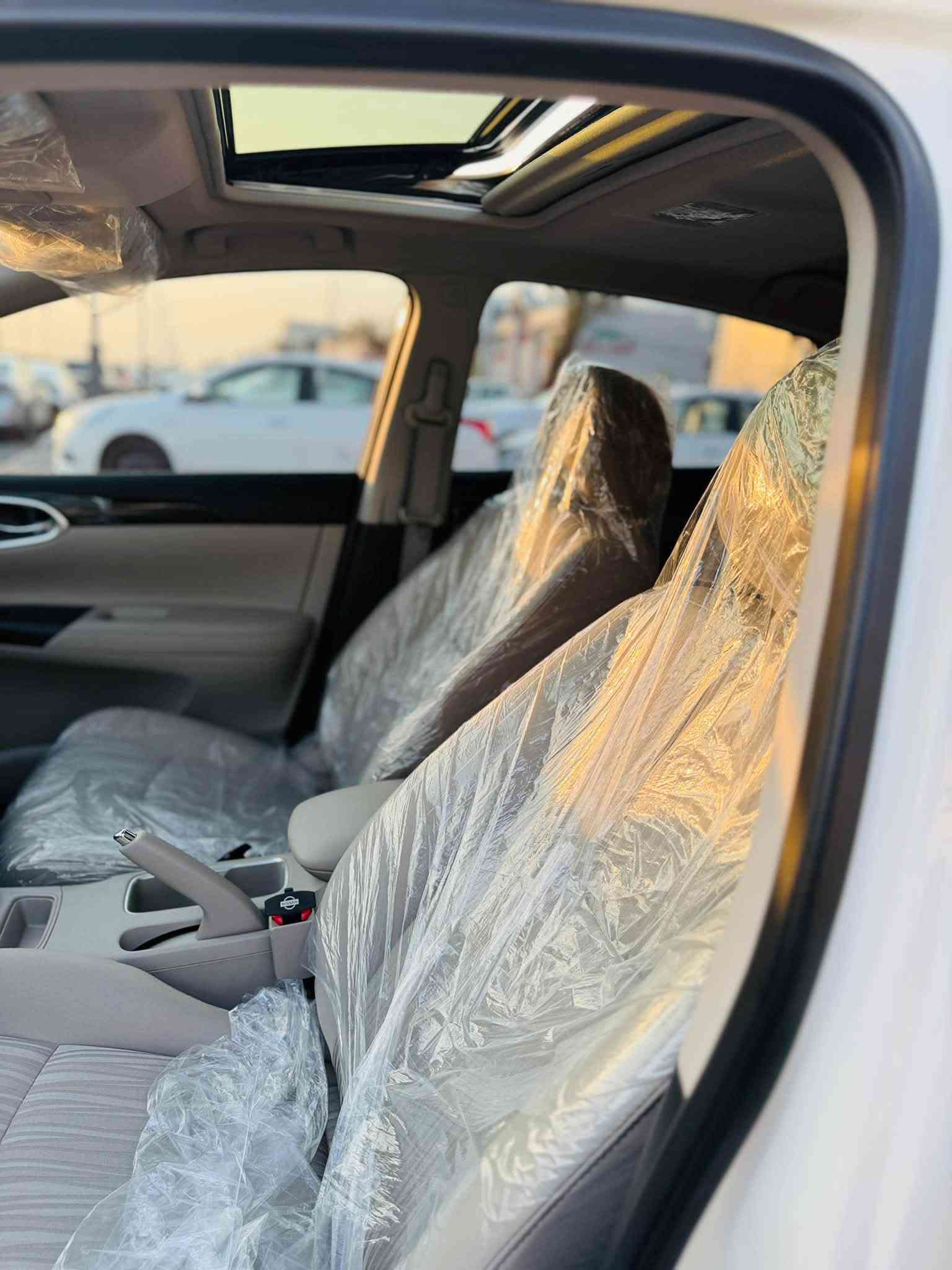 نيسان سنترا 2025 فول داخل بيجي فتحه ماشيه الف وكاله معرض 140 ورقه صافي قفل 🔐 لاستفسار ***********
