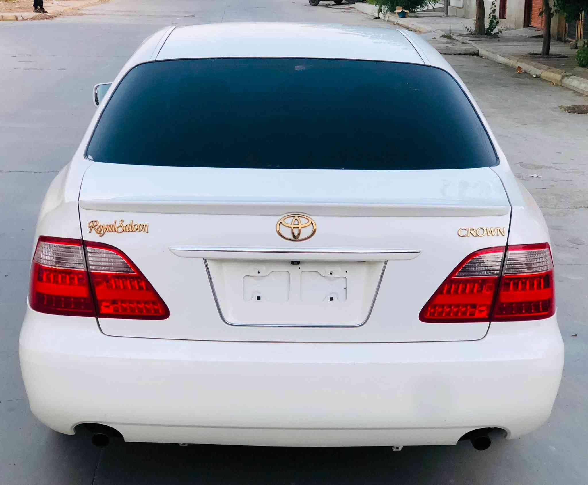 شاهینە بڕاوە ٢٠٠٦ ناوزەرد ١٨٢ تازەداخڵ بێدوکەڵ
مەسروف کراوە بێ کۆد کۆدی نیە 
تەبریت مەزبوت سەکانی زۆر نەرمو خۆشە 
پاتری لۆک بانسی لۆک یەک پارچەی بۆیاخە 
سەقف و حیزام بەشەرت لێدراو کەڤەر بەشەرت 
لایتی ناوچەی کوێر مەزبوت
حەمامی سندوق مەکینە کوشن کامل کراوە 
٧٣ هەزار ڕۆشتوە ناو مەکینەی شوشەیە 
لە سەیدسادقە 
***********
واتس ئەپی لەسەرە
