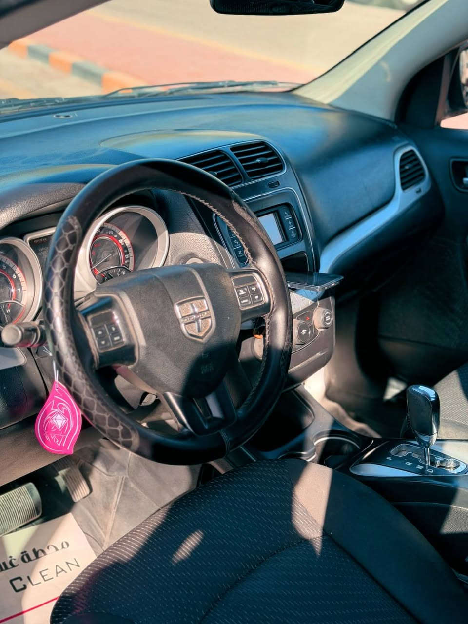السلام عليكم 

موديل 2016 رقم اربيل السنويه باسمي

4 سلندر / 2400cc  
7 راكب 
3 قطع تبريد 
حادثها من امريكا قطعه واحده باب الصدر فقط 

السيارة جاهزة 100/100

مكان السيارة : النجف الاشرف 

للأستفسار ***********
