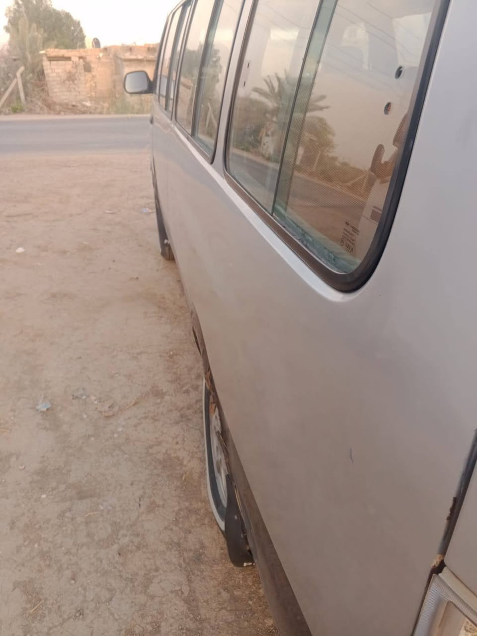 السلام عليكم منغولي مسكر للبيع سياره جاهزه فقط تريد ترتيب رقم صاحبها مو يم السياره اتصل سعرها 115 وبيها مجال متوازي على بيعتها كلش موديل 2004 رقم التلفون ‏‪,***********‬‏
