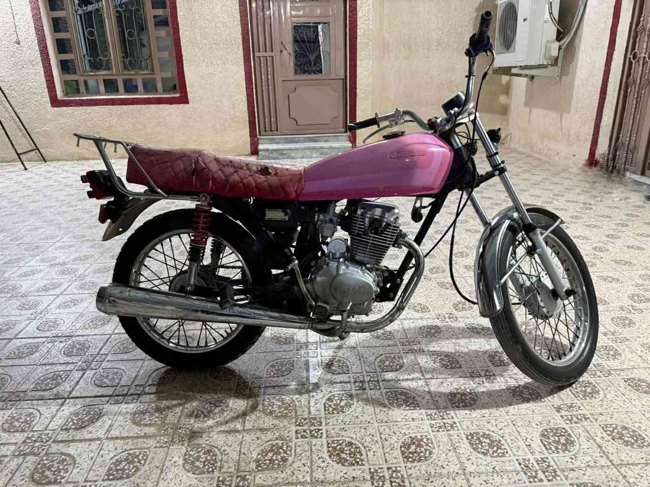 سلام عليكم
دراجه نامه اصولي للبيع
محرك خمس نمر سلف + هندر
دراجه نضيفه مال عر وجر
موديل 2019
التواصل ***********
او مراسله الصفحه
