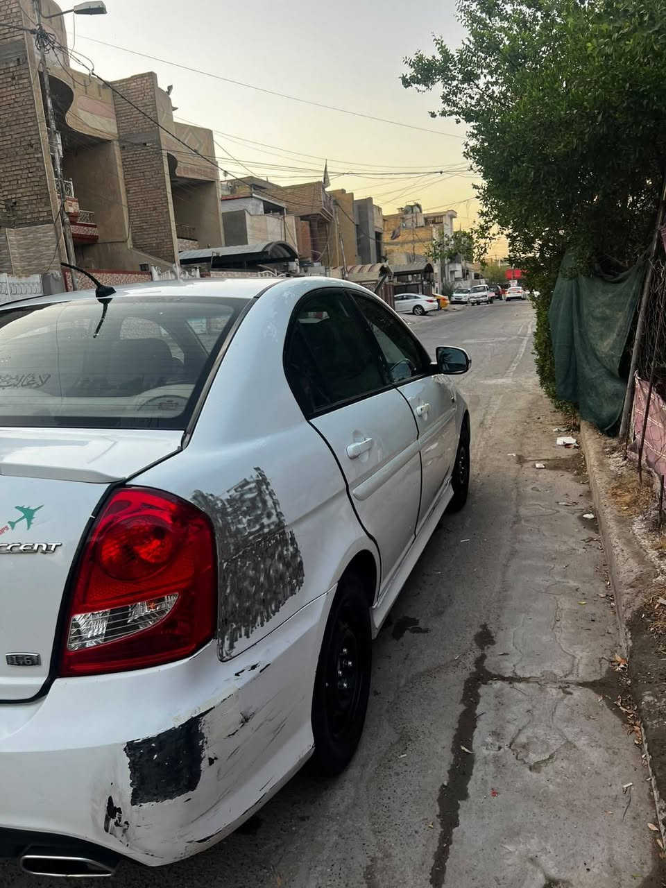 السلام عليكم اكسنت الشكل القديم موديل ١١منغولي محرك ١٦٠٠قطرتين بغداد رقم انكليزي بدون صبغ بيهة طهة بلجاملغ الخلفي بعدهة ممصبوغة والبنيد كذالك بيهة بارد مكانات جاهزة من كلشي السعر ٨٢ورقة وبيهة العنوان مجال بسيط لشراي حي التراث تقاطع الدرويش ***********
