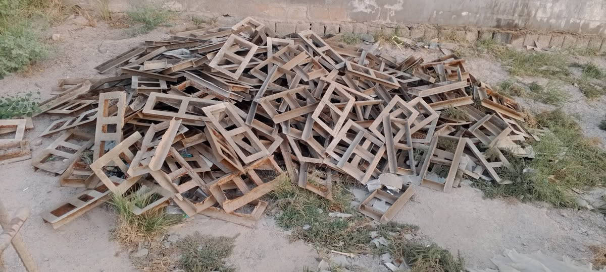 السلام عليكم مكاين بلوك عدد ثنين 
قوالب عدد 500 قالب 
***********
