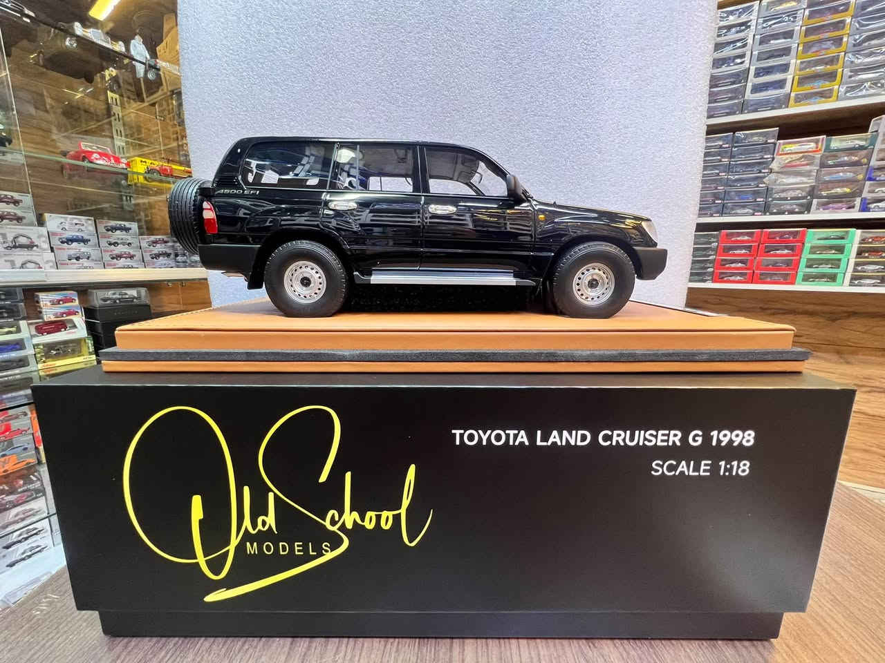 نموذج جديد وأصدار خص نص
أنتاج محدود وصنع خاص
تيوتا لاندكروزر.   Toyota Land Cruiser 1998
القطع معدوده ومرقما ترقيم 
نموذج بمقياس 1/18 لون أسود
للحجز التواصل على العنوان والارقام التاليه

بغداد/ الصالحيه مقابل الخطوط الجويه العراقيه /مجاور مطعم اليث/محل عالم النماذج المصغره/***********
