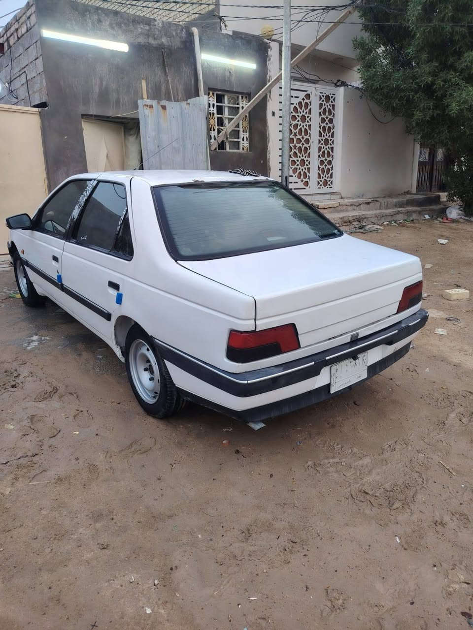 بيجو ٤٠٥ • ٢٠٠٩ • رقم نجف