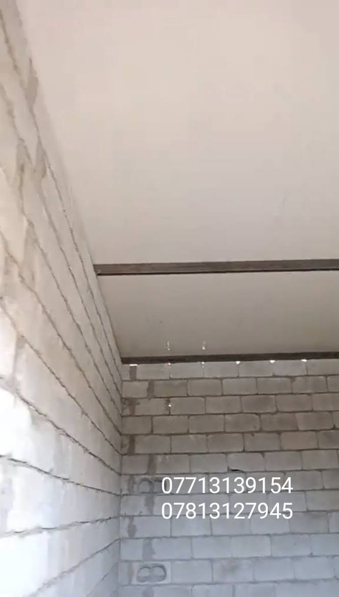عمل سقف بيت المساحه 9 × 14 من الساندويج بنل سعر المتر كرسته وعمل  30 الف
وات ساب اسيا
***********
***********

نص مكتوب في الصور:
- *********** ***********