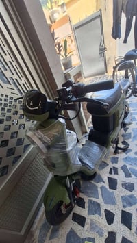 ٤٥٠ • مجال بسيط • دراجة كهربائية