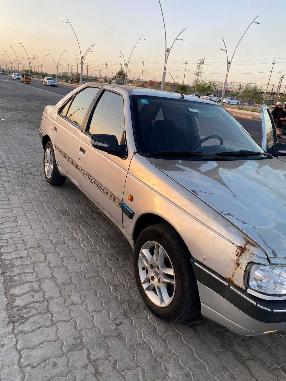 بيجو 12 
رقم بصره سنويه تنتهي نهايه 2030
السياره جاهزه 
السعر 33 وبيهه مجال 
الشراي يجي يكلب وانه حاضر 
الساعي / خلف محطه وقود الجزائر
***********

