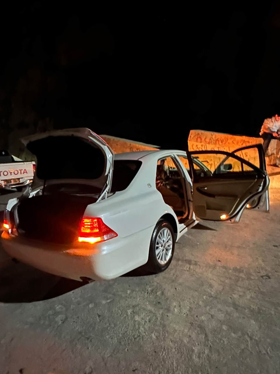 سڵاوی خواتان لێبی هاوڕێیان 
شاهینە ٢٠٠٥ گەورە بەگەورە بڕاوەیە
٣دوگمە پەردە ناو زەردە
تەقەو ڕەقەی بەشەرت
تەبریت ساردو گەرم
رۆنی تازە گۆڕاوە
تایەو ویلی لۆکە
یەک دینار مەسروفی نییە
ناونیشان (کەلار_سموود)
سعریشی ٤٩گەڵاو مەعامەلە
ژ.م ***********
