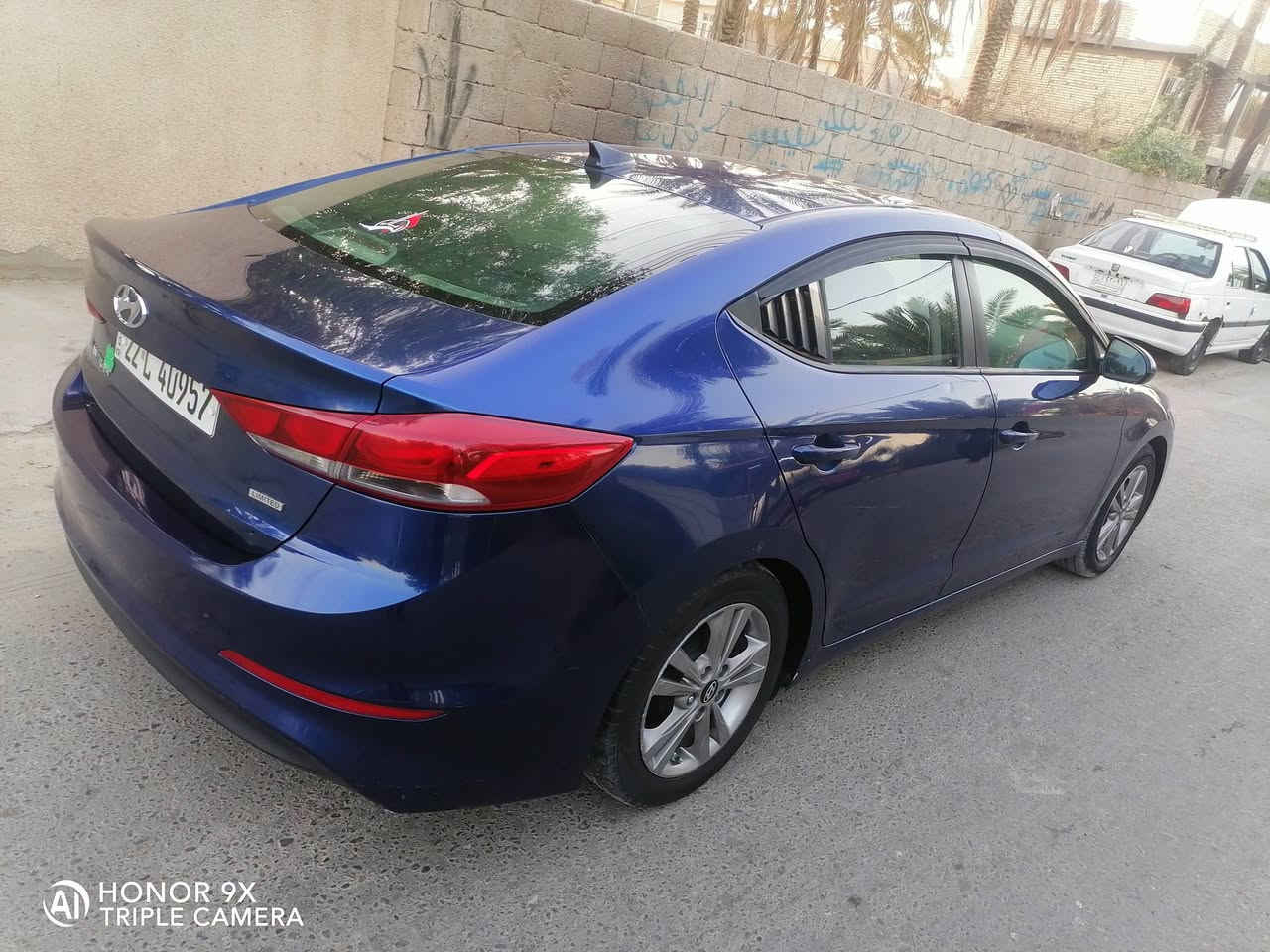 السعر 95 بيه مجال بسيط
السياره فول واحد ع واحد 
النترا 2017 الحادثه بنيد اوجاملغ امبدلات اصلي بدون دواخل اوبيه بابين اكلير مال صايق
تبريد ثلج منظومه جديده يعني تبريد ثلج 
محرك 200 دوش مفتوح خير من الله نعومه جيده
بيه منظومت غاز جديده ايطاليه مال اربيل
صدر امامي خلفي جديد جاهزه
رقمه اربيل اتريد تحويل او وكاله بسم عربي
مكان السياره حي اور قرب جامع الفردوس ***********
فول مواصفات
