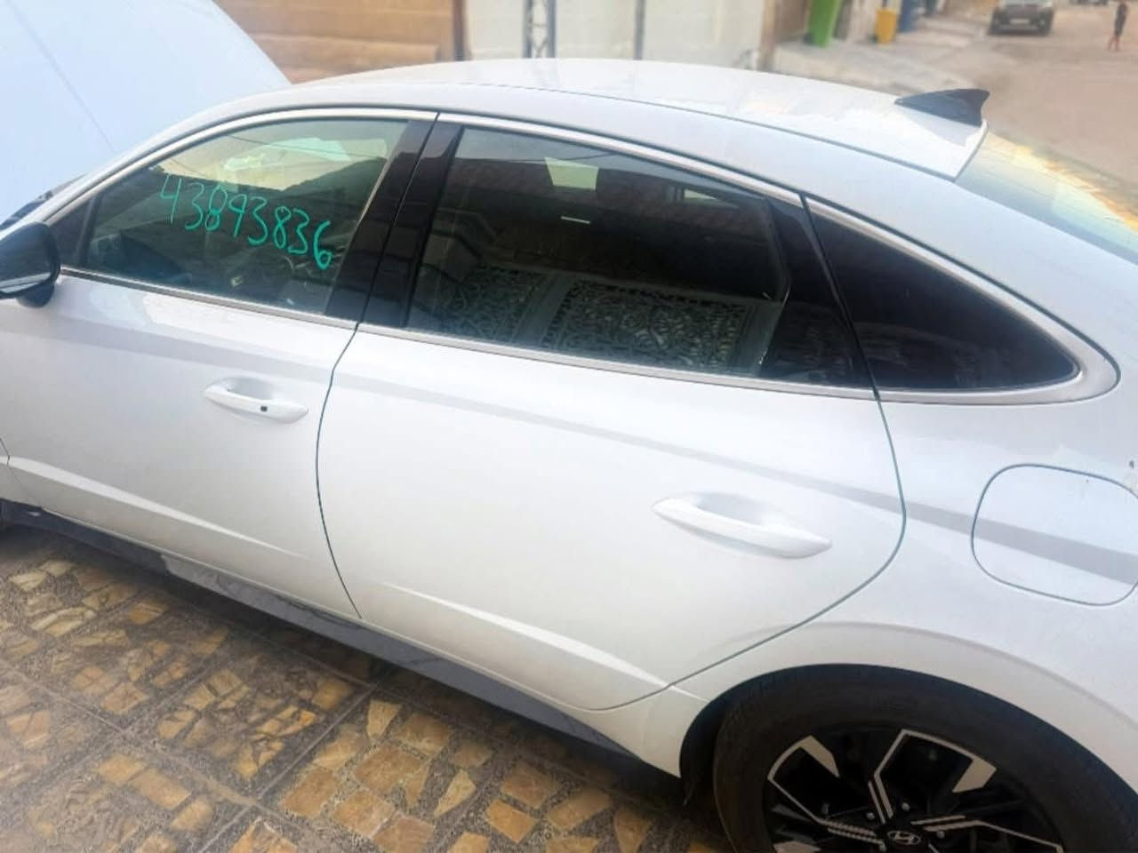 سوناتا 2025    الشكل الجديد مرقمة اربيل هزه فحص وترقيم جديد تحويل بأسم المشتري / وارد امريكي
 
السعر     ١٩٨ ورقة مجالهة بسيط 

بدون صبغ بدون ايرباك
الحادث 
موضح بالصور فقط بارد يم العلامة الخلفية وغراضهة كلهة بلادية اجني ويه السياره يرادلهة تكحيل كارت فقط وشخط بسيط باب الصدر اصبع 

مواصفات SEL تجي فول عدا البنوراما

محرك 2500

ماشية 10000 mi

دشبول الكتروني متصل مع شاشة كاملة

أنظمة قيادة متعدد 

رادارات امامي جانبي خلفي

قيادة آليه * تحديد مسار 

لايت زينون عالي ناصي 

LED نهاري - بك لايت لد 

مانع تصادم امامي خلفي

بصمة تشغيل + بصمة ابواب + تشغيل عن بعد

كشن كهربائي

تدفئة كشنات

اوتو هولد توقف ذاتي اثناء الازدحام 

تحكمات استيرن فول

سايد بريك بصمة

صندوك ذكي + بصمة

كيرها تعليك النظام الجديد 

كامرا خلفيه دوارة وشاشة نظام ابل كار بلي

وباقي المواصفات معروفه للسيارة

بغداد الشعب 

***********    

واتساب او الاتصال عالرقم

