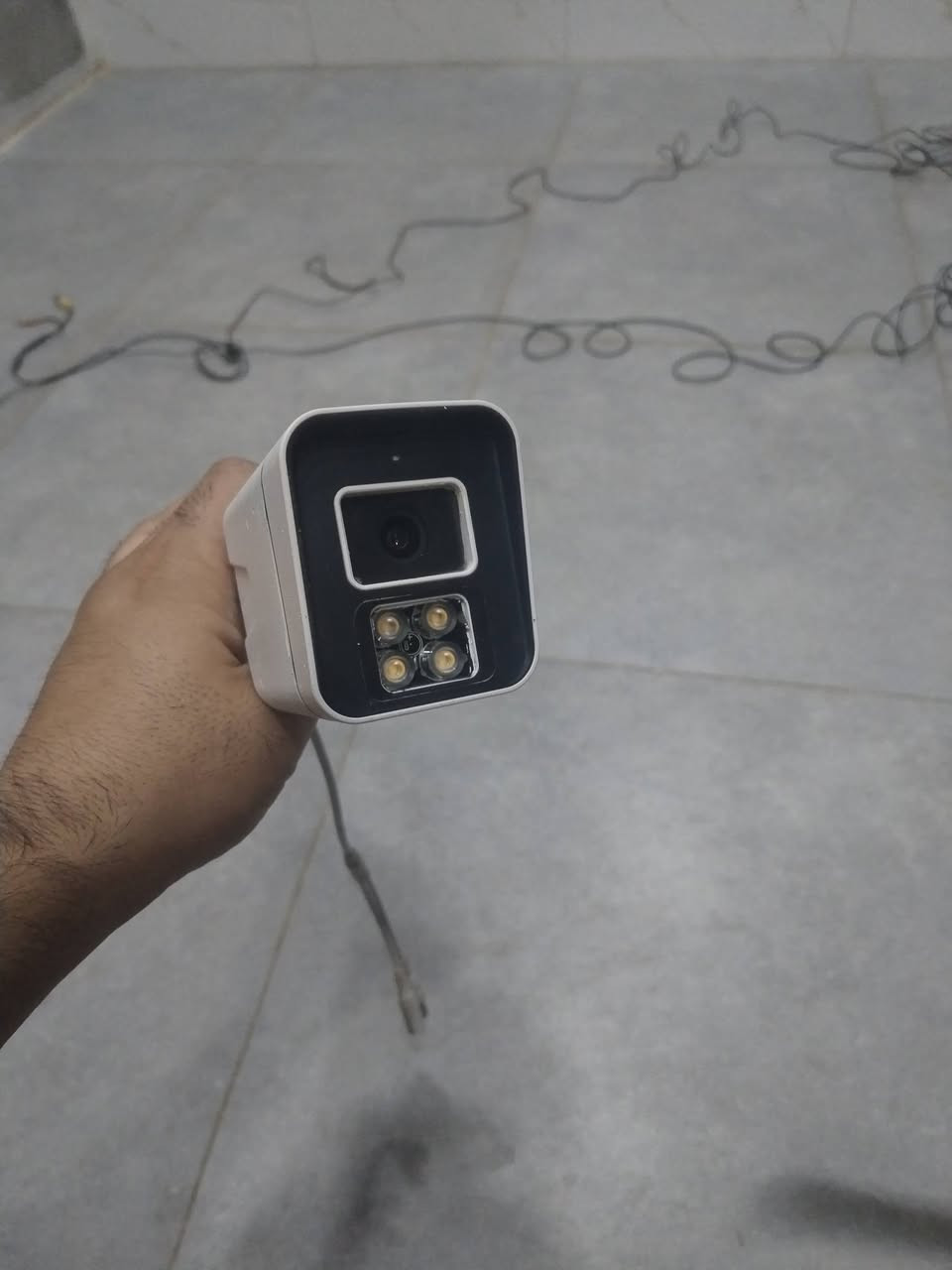 تاخذ تشد كبل سستم 
 ٢ ليلي نهاري✅
و٢ نهاري✅ 
سستم نظيف كامراته يخبل فلاش 
الدقه 2ميجابكسل ✅
الهارد 500✅
4 جنل✅
2 وايرات ١٢ مترا✅
ماوس ✅
محوله ✅
الشراي يجي واتساب او اتصال
مكاني ايسر
***********
