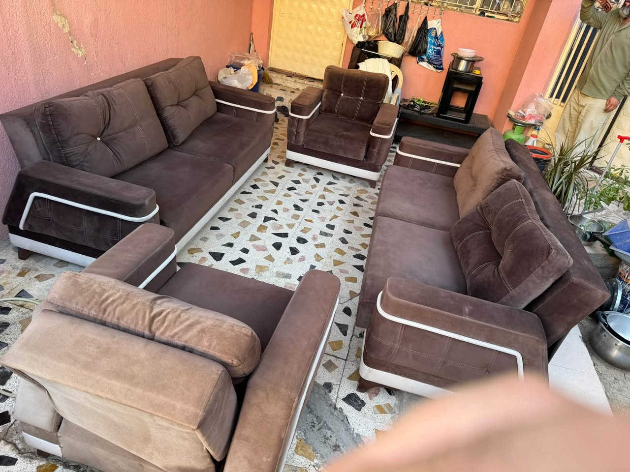 تخم تركي 8 نفرات ماركه سرير ومخزن
السعر 550 الف

عنوان اربيل بختياري 

***********  /***********/***********
