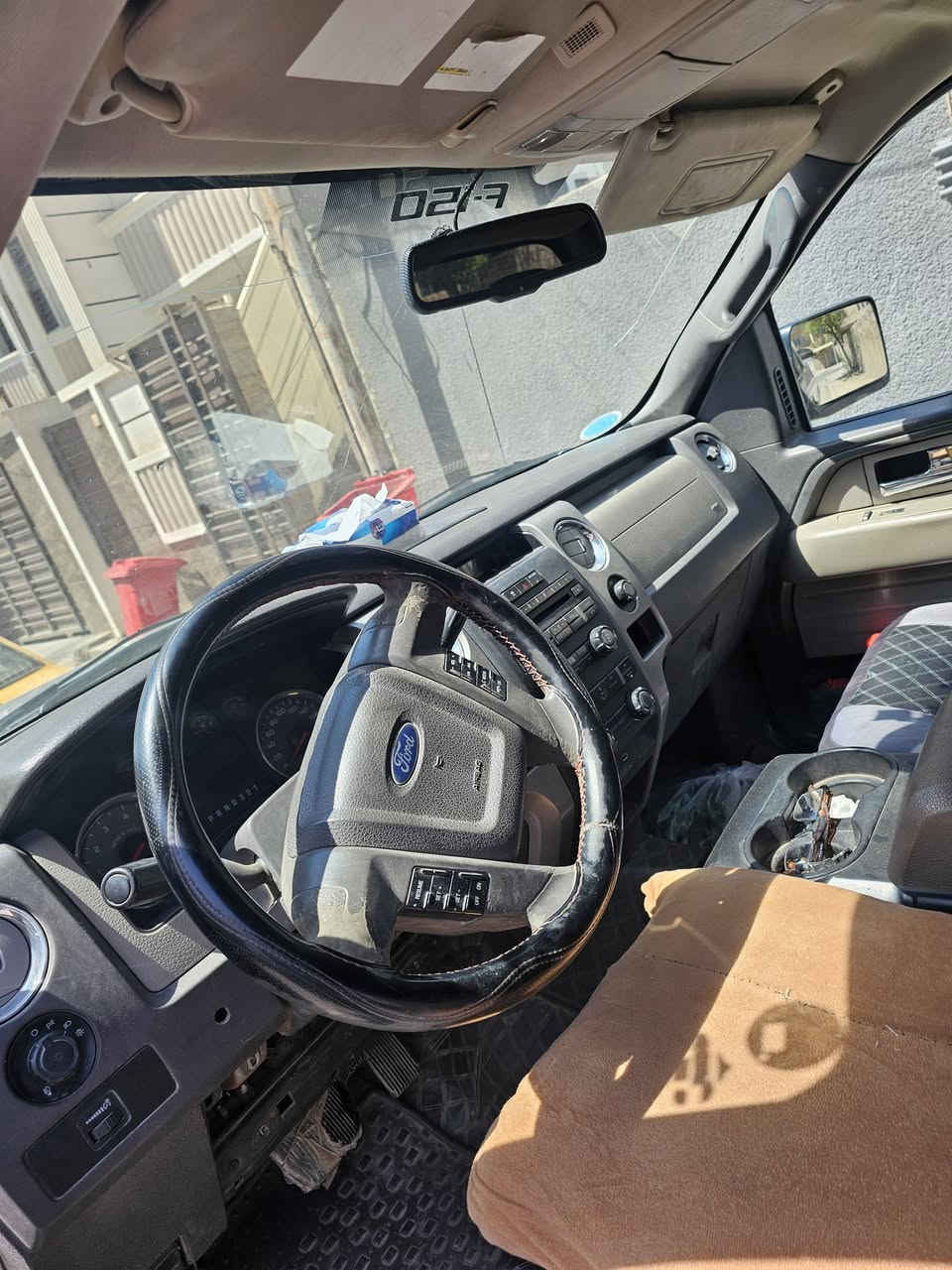 سلام عليكم فورد F150للبيع سعر 120لو للمراوس بنيفاره اوتو بلادي بغداد ***********
