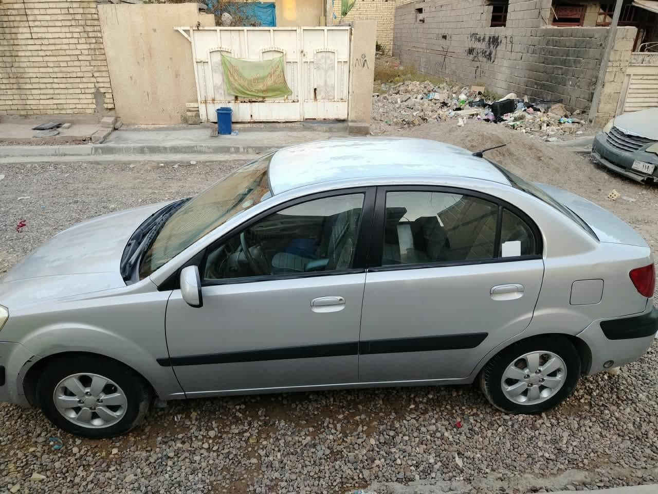 كيا ريو ٢٠٠٩ بغداد رقم انكليزي بسمي رايدها ٧٠ _ مكاني زعفرانيه
***********
