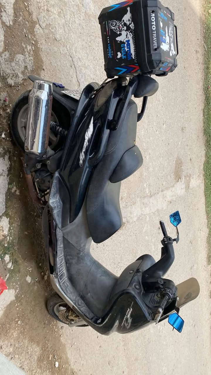 ماجستا ٢٠٠٥ للبيع
ماشية ٤٦
مابيها نقص كلشي شغال
مداريها بانزين ودهن نوعية اصلية
شرط تحويل ثاني يوم عقد مروري وحجز
السعر    9$
مكاني كرادة 
***********
