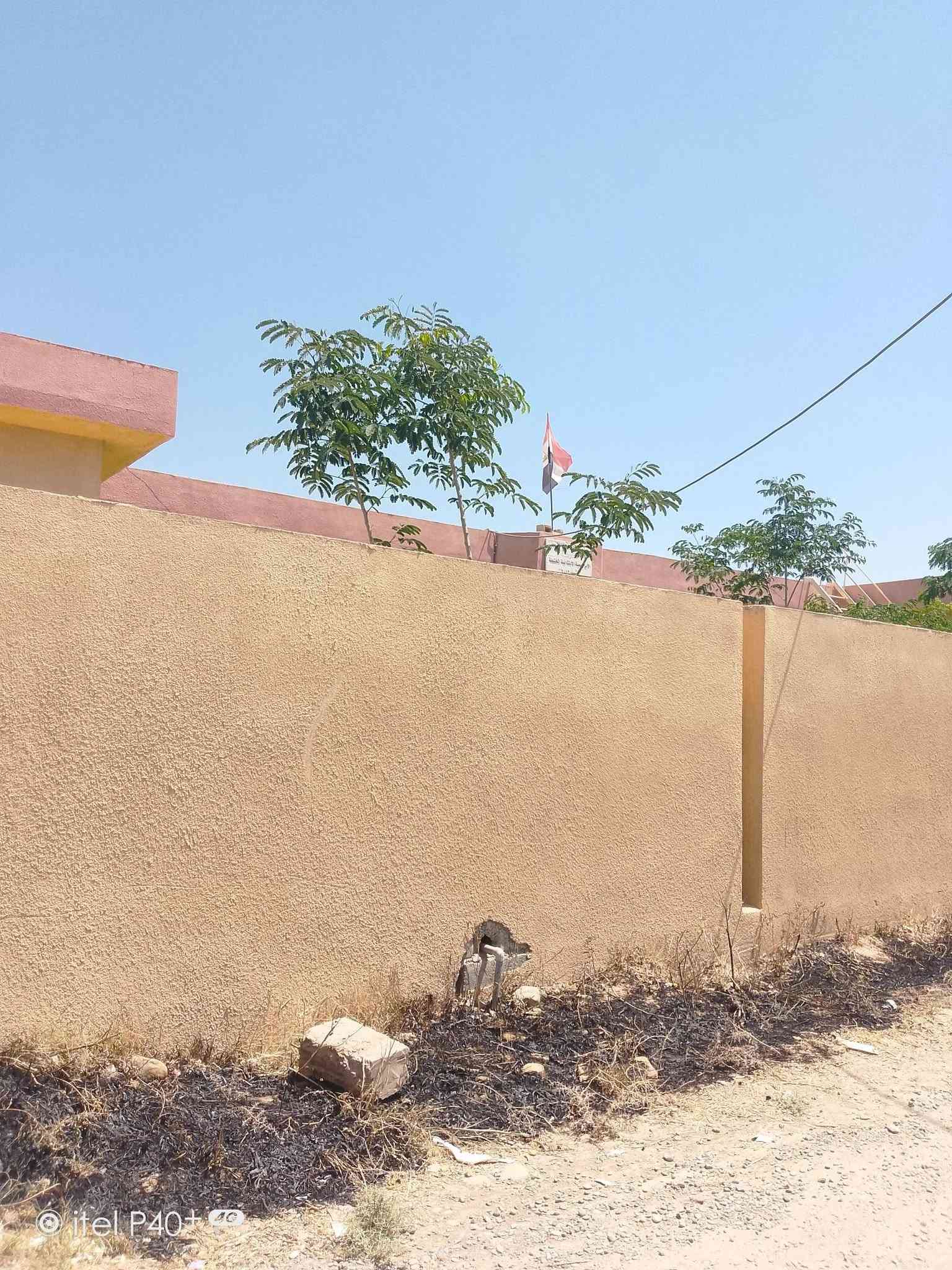 قطعتين طبك للبيع الحويجه حي الابراهيميه 
طابو زراعي مساحة 400متر
الركن والبصفها كماموظح باللون الأحمر 
بشارع مدرسة الابراهيميه واصل كافة الخدمات 
السعر القطعة الوحده اربع ملايين ونصف 
واذا اثنينهن 8مليون
التواصل على الخاص

نص مكتوب في الصور:
- itel P40+ 4G
- itel P40