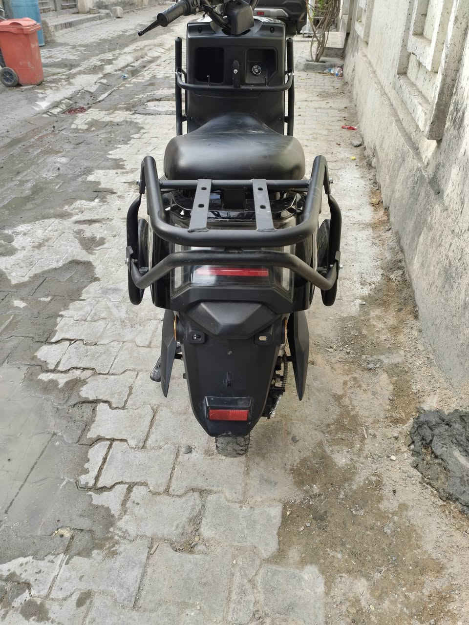 السلام عليكم دراجه للبيع شغاله مابيها اي نقص السعر 650 وبيها مجال 
العنوان بغداد الوشاش الاتصال فقط مكلف بالنشر 
الاستفسار ***********
