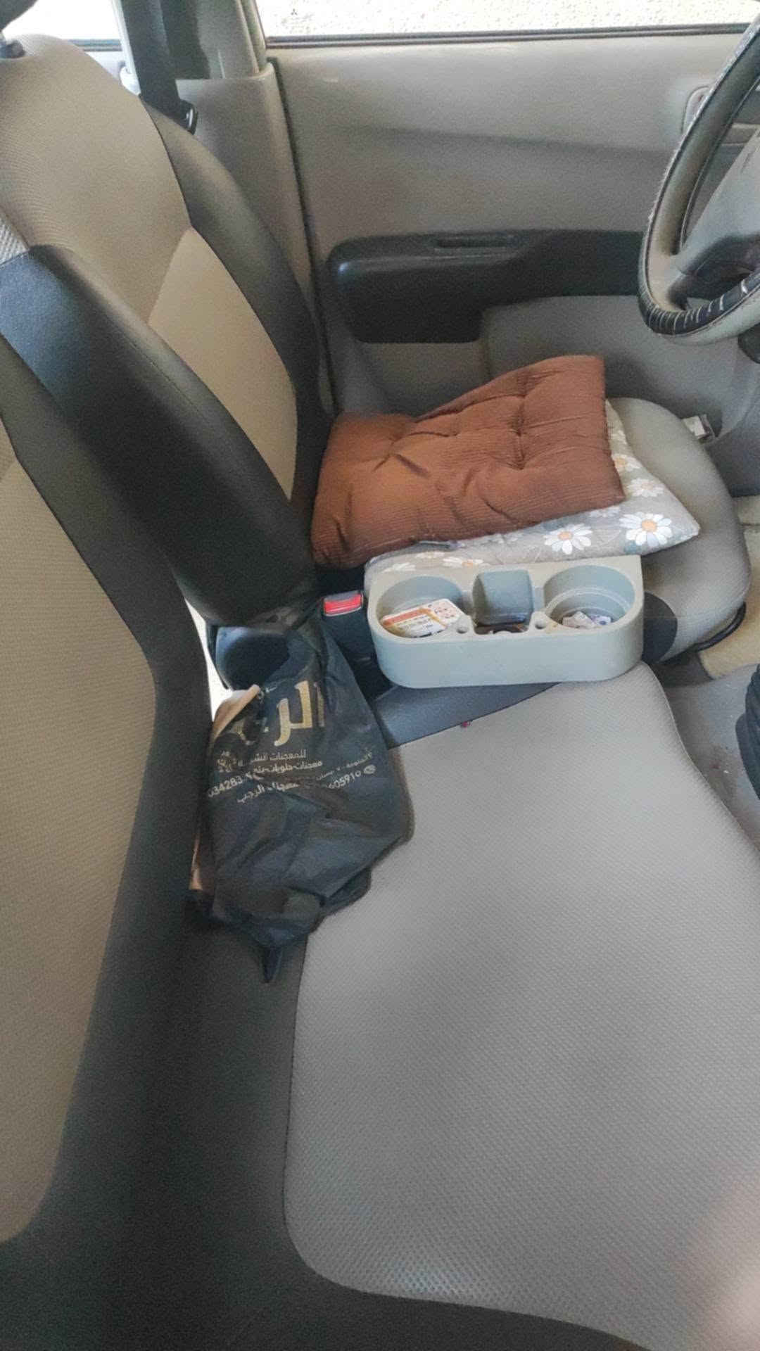 تحية طيبة ...
بيكب متسوبيشي  L200 موديل 2007 السيارة كلش نظيفه كير محرك تبريد جاهز الصدر ٠/٠70 
داخلها جديد فول عادي السيارة 
السيارة بيها جاملغ خلفي فقط ومكانات قليله بارد السيارة حيل حلوة وكاعده وبلاديه على وضعها
السعر 100 وبيها مجال حك الجيه 
للاستفسار 
***********
