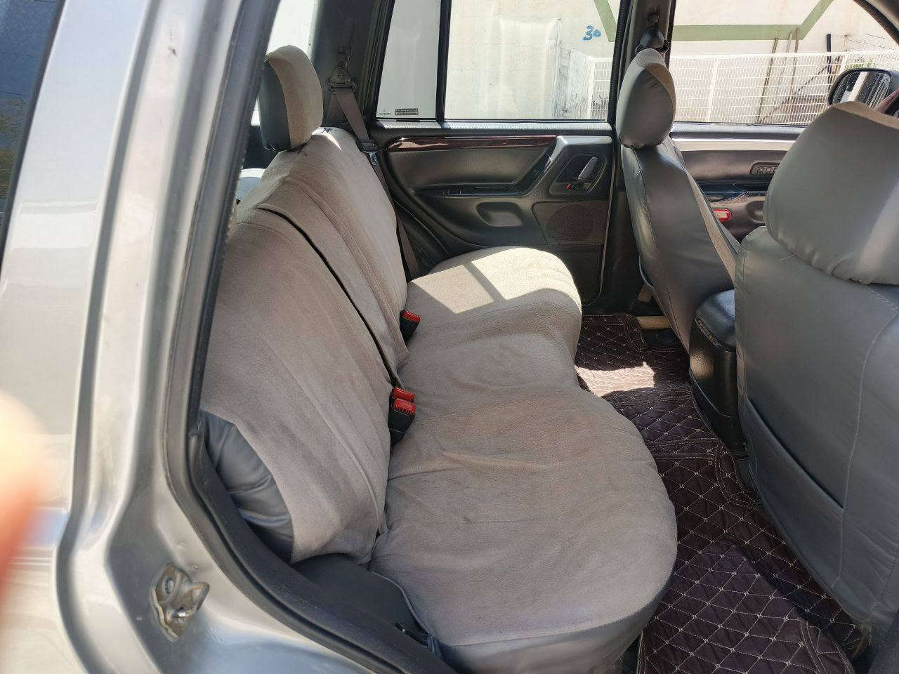 Jeep Grand Cherokee

 موديل 2000 محرك 8 سلندر تشتغل بنزين وغاز (منظومة LPG)
كارت البنزين ودفتر الغاز موجودات 
كير ومحرك مبدل جديد
رقم اربيل سنوي حتى 2028
 
سعر 55 ورقة
رقم موبايل: ***********

 Jeep Grand Cherokee
مۆدێل ٢٠٠٠   
٨ پستۆن  
بزوێنەرەکەی بەنزینە و سیستەمی غازی LPG بۆ دانراوە
کارتی بەنزین و دەفتەری غازی هەیە
ژمارەی هەولێرە و ساڵانەکەی هەتا ٢٠٢٨ە 
گێڕ و بزوێنەری تازە گۆڕاوە

نرخ ٥٥ گەڵا
ژمارەی مۆبایل: *********** كركوك, العراق
