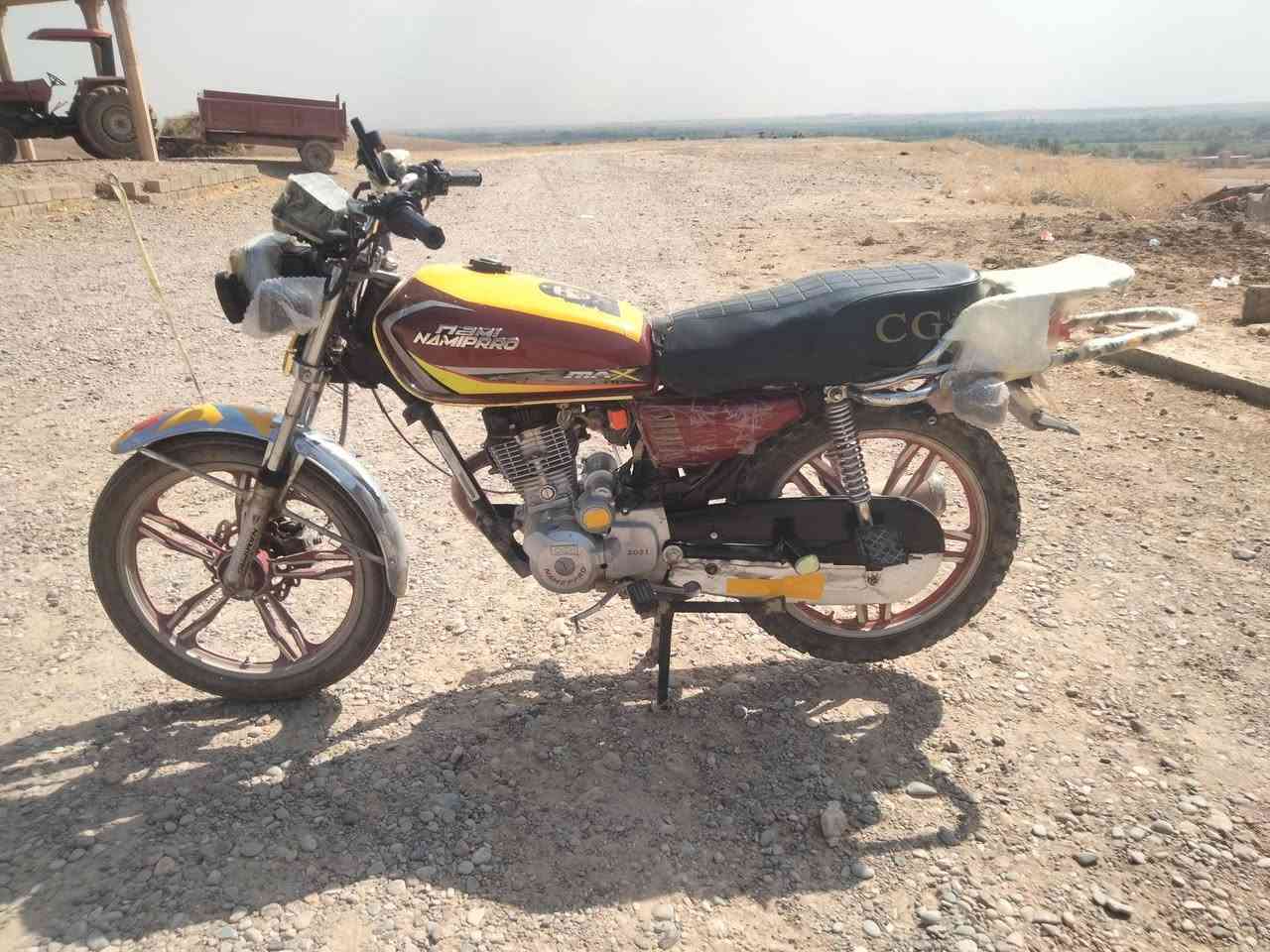 نامه برو 21
محرك مفتوح 
تواير جدد 
كهربائيات شغاله 
السعر 450 
ويرهم مراوس

***********
