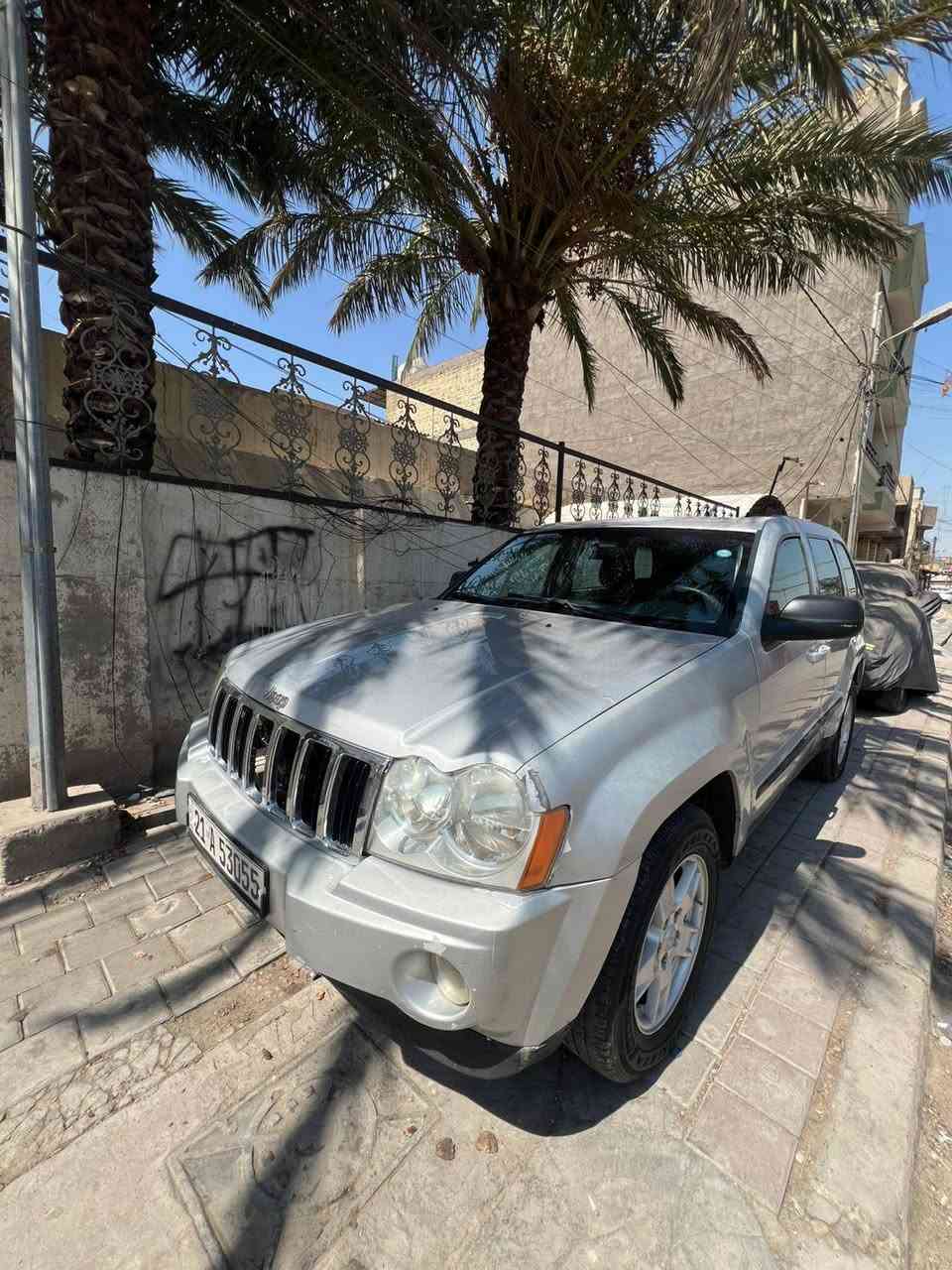 سلام عليكم  جيب لاريدو مديل ٢٠٠٧ رقم سليمانية سيارة بيه قطع صبغ ابيعلك حزام لتخبارني ودكلي شبيه صبغ محرك خير من الله تبريد ثلج بس كيره بيه مشكله بس ينمر سيارة حلوه صدره نص عمر  وكاعده  مكانه بغداد  ***********.    السعر ٥٩ ورقه وبيه مجال قليل ماكو هيج سعر
