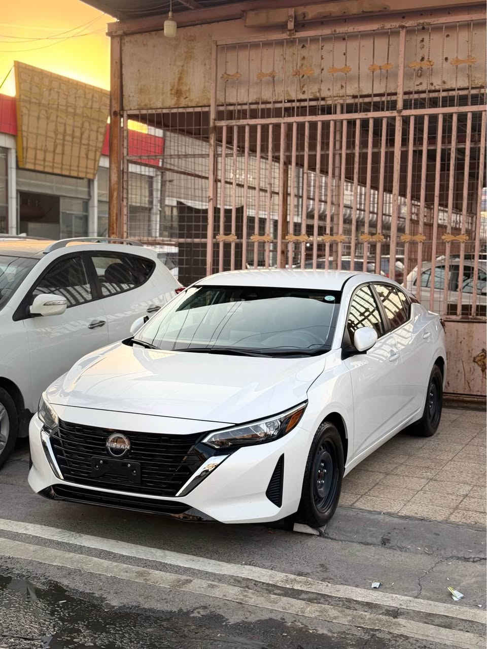 نيسان سنترا SV • ٢٠٢٥ • بدون صبغ