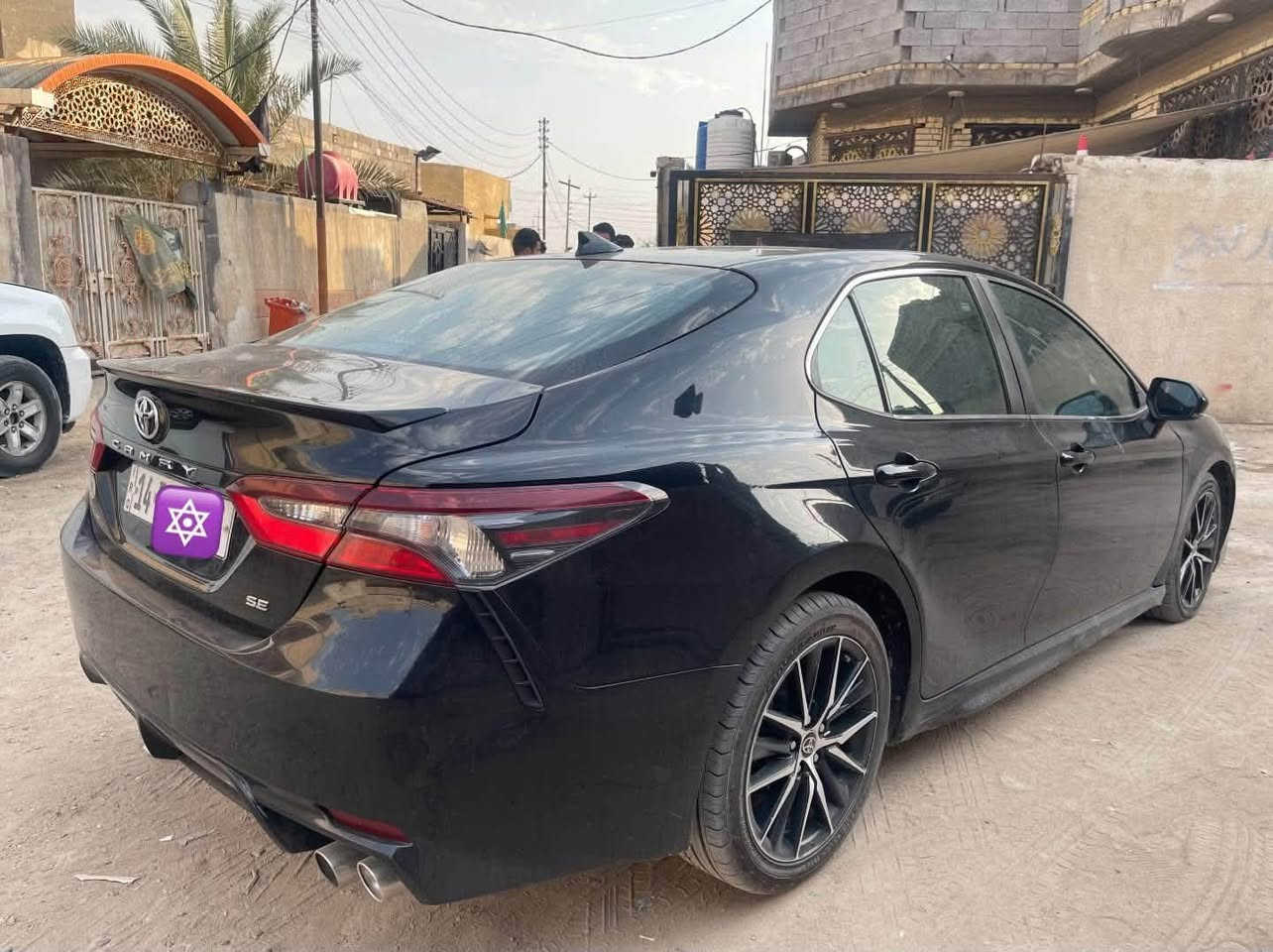 كامري موديل 2023 وارد امريكي فئهSE معروفه مواصفاتها   لمتدد كشنات جلد مثبت سرعه اهواي امور محرك 2500 تنفس طبيعي تخم تاير توه شاده ويل رياضي ماشيه 90 الف كيلو  السياره بيها جاملغ وبنيد وبيها صفحه كلير بامريكا الباقي مكفول لغود كفاله فقط بدايت الشاصي تعديل بدون كص  لون اسود ملكي رقم بصرة معوقين المعوق جاهز للوكاله السعر 145 مع مجال قليل  لشراي مكاني  البصرة الشراي يتصل *********** 
ملاحضه للبيع فقط بدون مراوس
