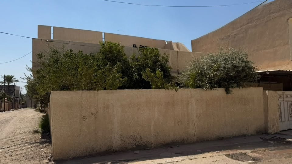 دار ركن للبيع
📍 الموقع: حي 17 – قرب معهد أوراس�📐 المساحة: 276 م²
البيت طابقين
للاستفسار ، يرجى التواصل على الرقم: ***********
