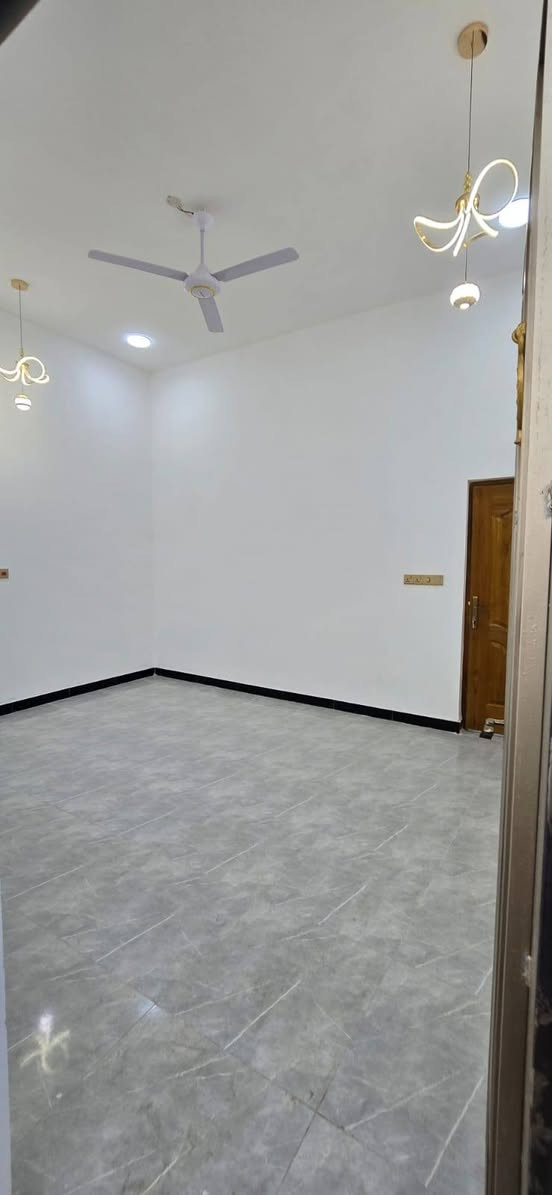 🏡 دار جاهز للسكن للبيع

📐 المساحة: 150 متر
📄 طابو زراعي عراقي – سند 25

🛏️ التفاصيل:
غرفتين نوم
ديوان
صالة
مطبخ
صحيات داخلي وخارجي

📍 العنوان: أبو الخصيب – حمدان 

💰 السعر: 80 وبي مجال للتفاوض

✅ جاهز للسكن
✅ مناسب للعائلة
✅ موقع جيد وقريب من الخدمات

📞 للاستفسار: اتصال أو واتساب ***********
