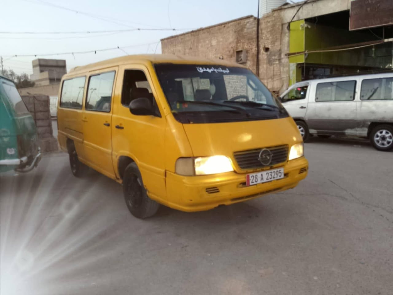 السلام عليكم استانه البيع موديل 96 رقم انكليزي سنويه جديده بسمي 13 راكب مكينه وكير كصه سياره جاهزه بس صبغ أتريد اتريك لبصره مكاني اطوريج سعر 55 شراي ينتصل رقمي ***********
