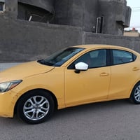 للبيع كورلا 17 مكينه 1600 رقم بغداد باسمي سياره ياباني جاهزه السعر 73$...
