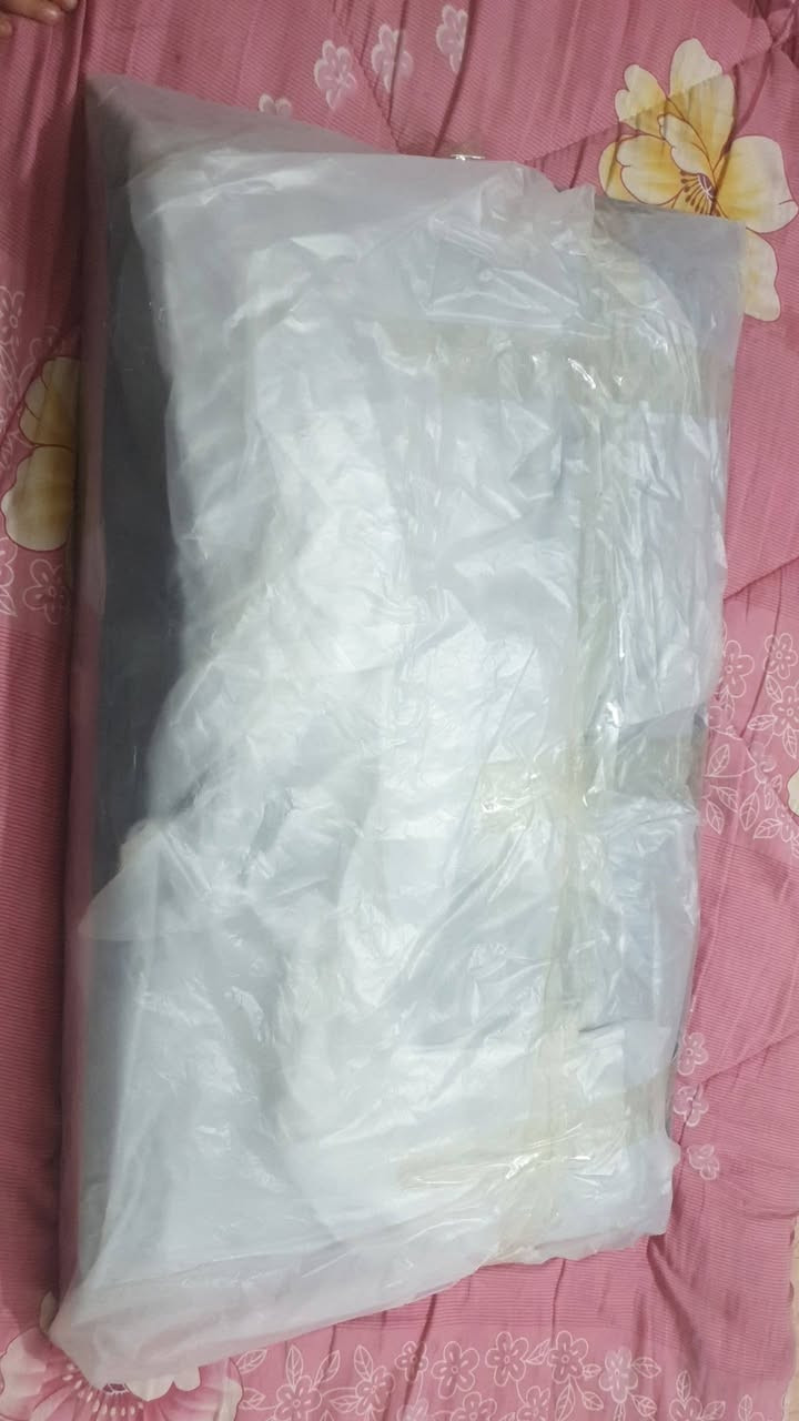 بسبب الوعود الكاذبه غراض اخو جديد قسم بالله العظيم مستعمل قليل لغرض البيع محتاج عندي ضرف خاص مكان حي الزيتون الشراي يجي خاص او يتصل على الأرقام واتساب ***********/***********
