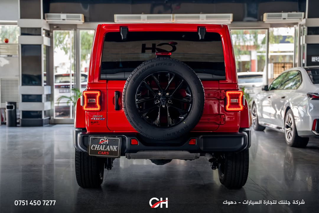 Jeep Wrangler Sahara 4xe

السنة: 2024
الممشى: 34,000 ميل
السعر: 32,500$
الحالة: بوند تبديل – بدون أضرار داخلية وبدون فتح Airbags
الموقع: دهوك

المحرك ونظام الدفع:

* محرك 4 سلندر 2.0 لتر Turbo Plug-in Hybrid
* القوة: 375 حصان
* العزم: 637 نيوتن متر
* ناقل حركة أوتوماتيك 8 سرعات
* نظام دفع 4x4

المواصفات:

* فئة Sahara 4xe
* نظام Plug-in Hybrid
* شاشة Uconnect
* Apple CarPlay + Android Auto
* كاميرا خلفية
* حساسات ركن
* تشغيل ودخول ذكي
* مثبت سرعة
* مصابيح LED
* جنوط ألمنيوم
* أنظمة أمان ومساعدة السائق

📞 ***********
شركة جلنك وليد صبري – دهوك

#Chalank_cars_duhok

نص مكتوب في الصور:
- *********** CH شركة چلنك لتجارة السيارات - دهوك
- *********** CH شركة جلنك لتجارة السيارات - دهوك