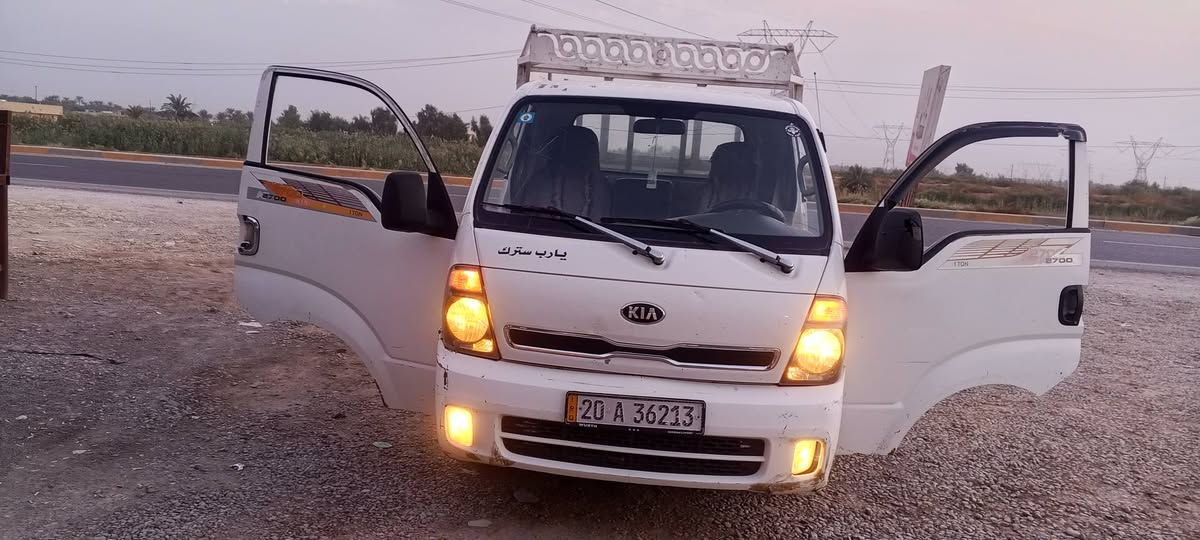كيا حمل • موديل ٢٠١٥ • رقم ديالى
