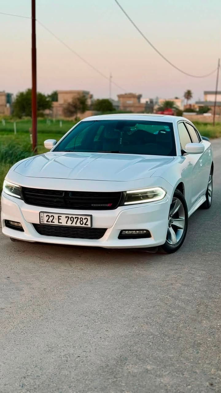 سلام عليكم
دوج جارجر موديل 2021
sxt بلاص 
مواصفات 
فتحه سقف خزن ميموري 
كشن حار بارد
تدفى بل ستيرن
رقم اربيل 
السيارهًً كلين عدا كرت بحافت البنيد السياره ما مشتغله خط 
مال بيت ع وضع الشركه 
ماشيه 84 ميل 
السعر 255 وبيها مجال 
مكان صلاح الدين بيجي تكريت 
***********
