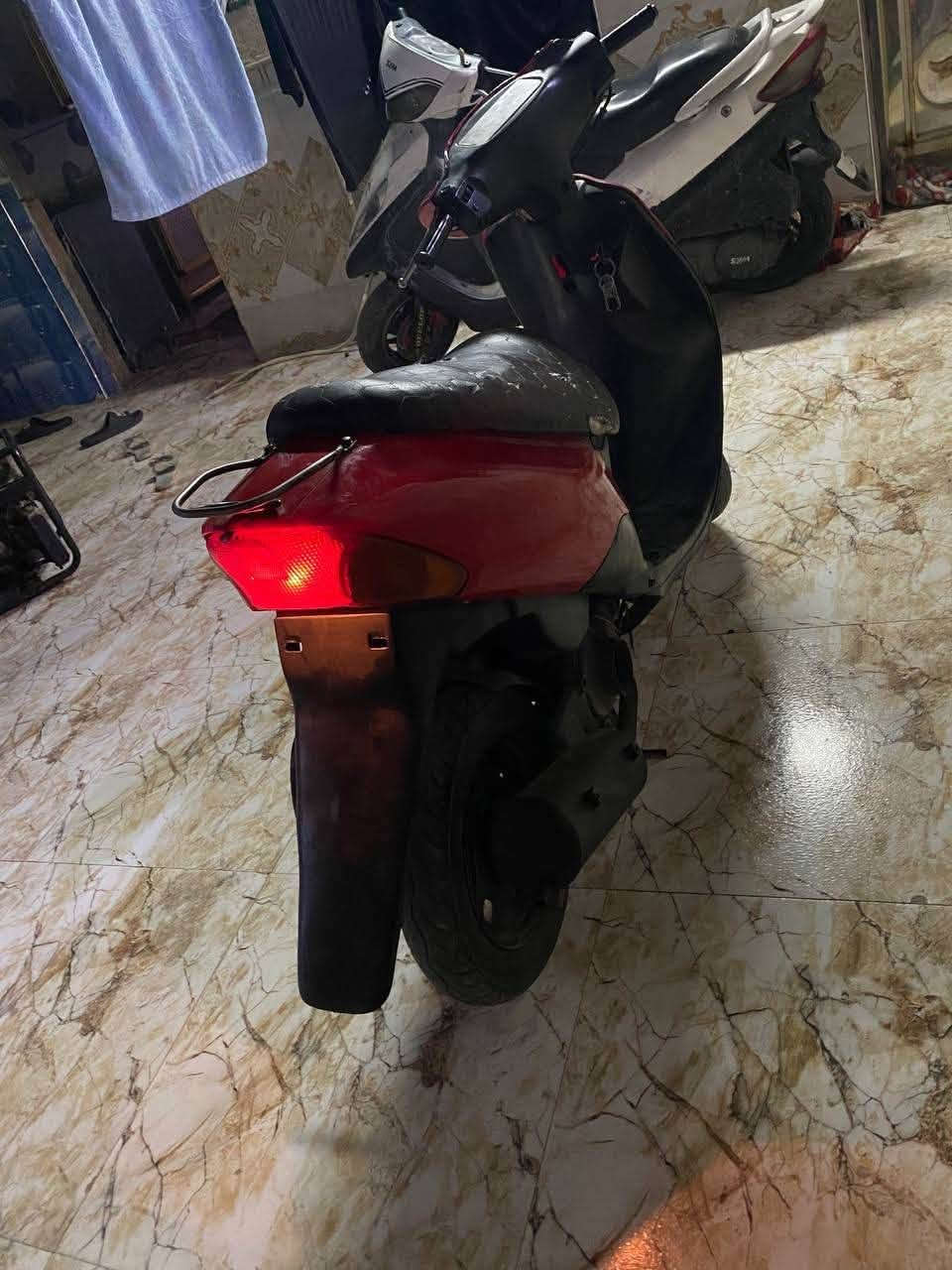دراجه ذبانه للبيع مجفته مره وحده محركها شلعه ومعدل نضيفه شوف العين شغاله سلف كهربائيات تجي تفحص محركها وشوفه 

مكاني ميسان قلعه صالح 

*********** 

السعر ١٧٥ وببها مجال للشراي
