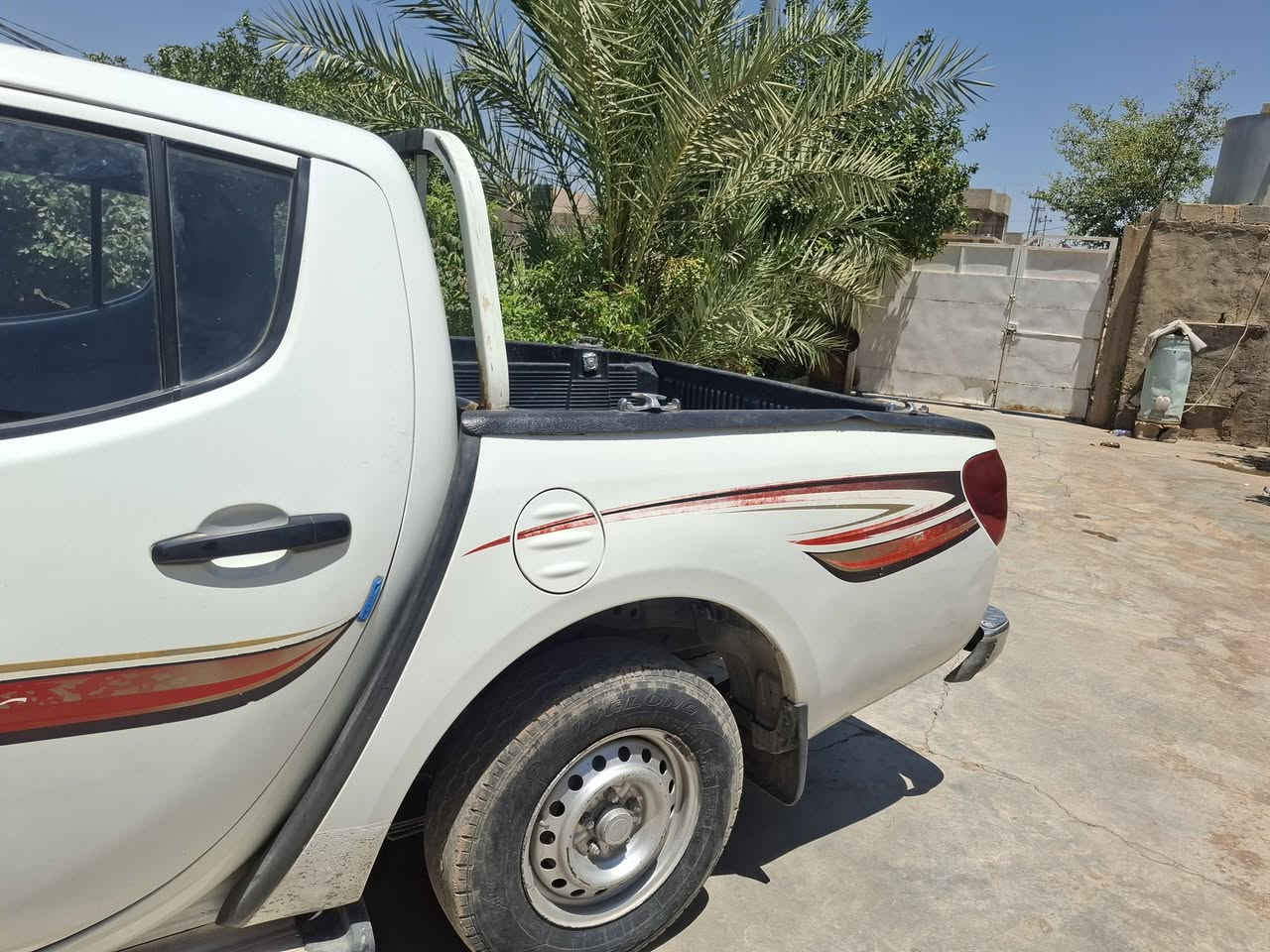 السلام عليكم ورحمة الله وبركاتة للبيع سيارة بيكم مستبوشي(L200) موديل 2009 رقم اربيل
السيارة بنظافة ممتازة، مالت جنّاي، وجاهزة للشغل والعمل
​مكفولة كفالة عامة من الصبغ ومن الحوادث القوية.
​ السيارة بيها مكانات بارد قليل جداً (بدون صبغ)،
تبريد وتدفئة شغالة المكان كركوك
السعر 110 الرقم ***********
اخوان الي مايعجبه السعر يصلي على النبي و يعبر المنشور
