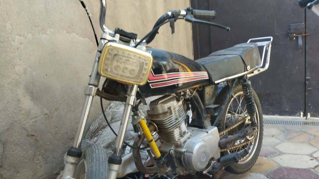 نامه كلك  رايدها ب250 وبيها مجال الي مو شراي لا يتعبني هاذا رقمي بي واتساب‭***********
